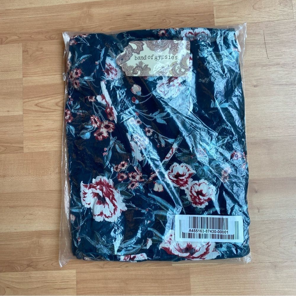 Band of Gypsies Floral Boho Mini Dress Size Medium NWT